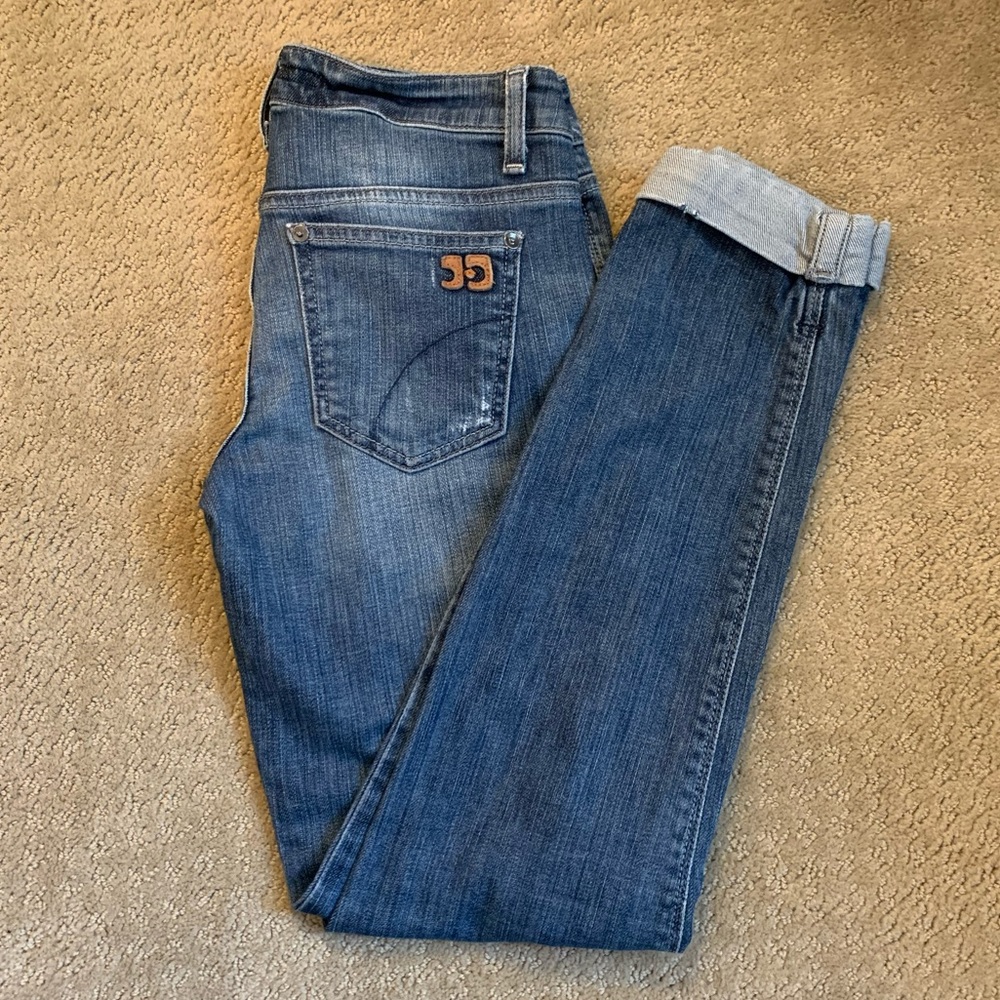 Joe’s Cropped Ripped Jeans (W25)